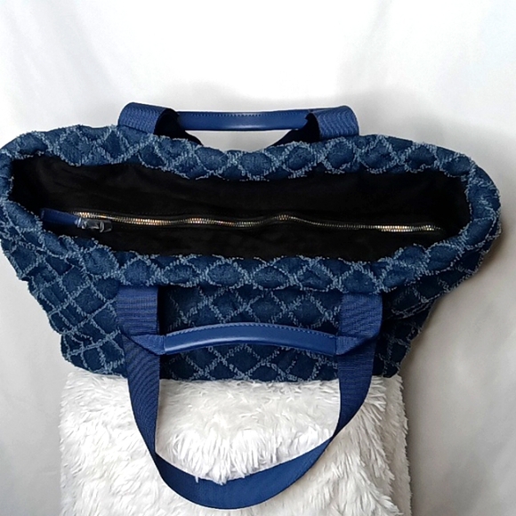 KURT GEIGER LONDON Oversized Denim Fabric Shopper - Picture 9 of 17